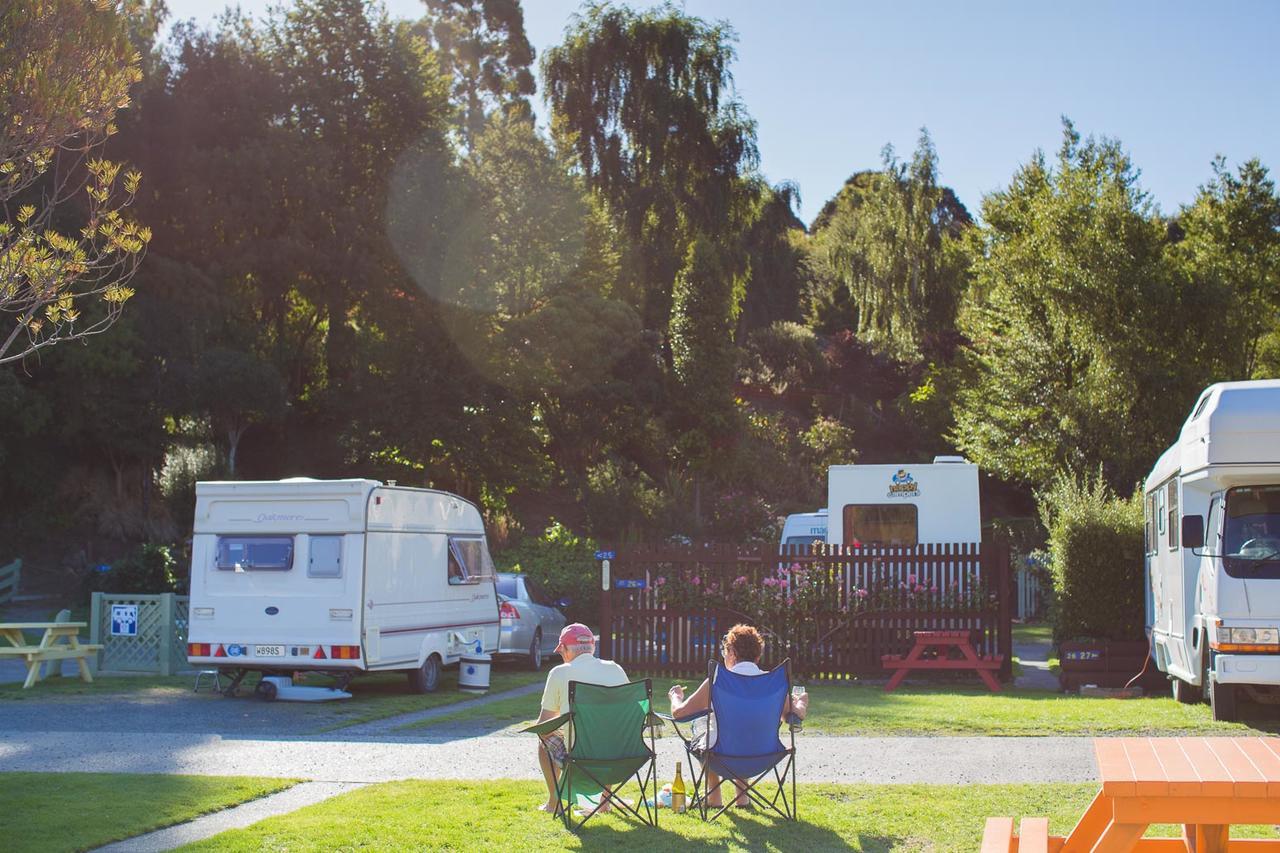 Aaron Lodge Holiday Park Дюндин Екстериор снимка